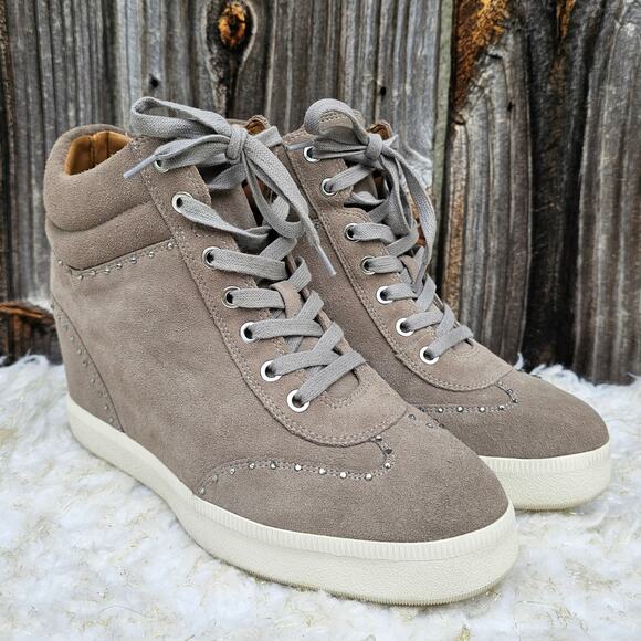 Rhinestone Sneaker Hidden Wedge Via Spiga Samaire Size 10 Taupe Suede Leather - Picture 1 of 13